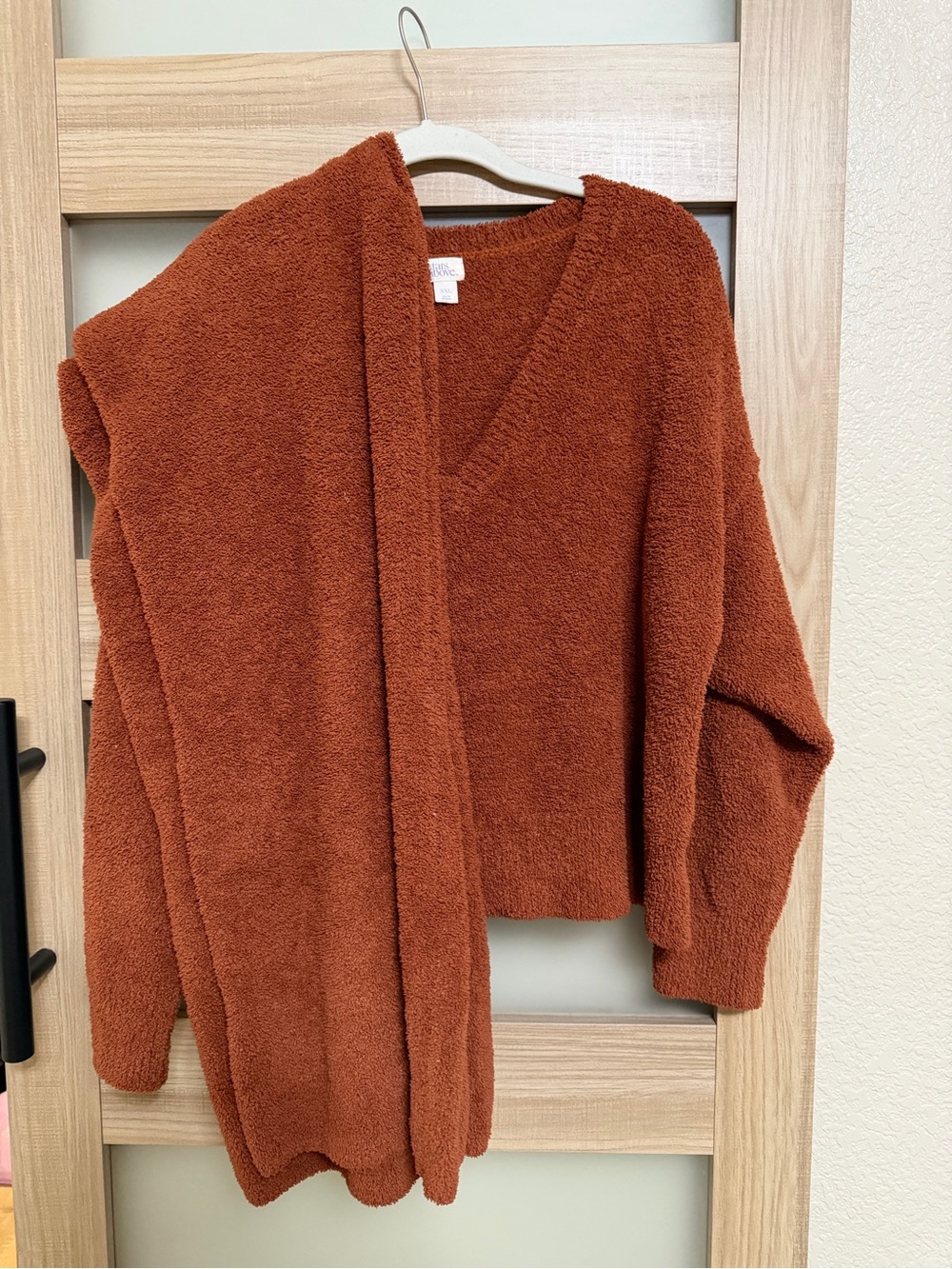 Cozy Rust Brown Women’s V-Neck Sweater & Pant SET